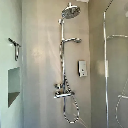 Casa Prima Vista Apartment *