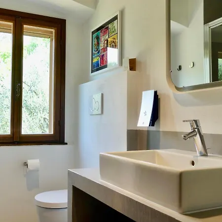 Casa Prima Vista Apartment *